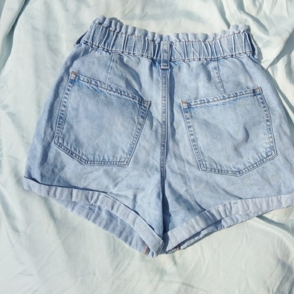 Aeropostale Mom Jean Short - Picture 2 of 2